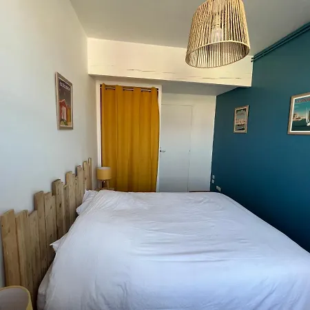 Maison Avec Jardin Et Garage Holiday home *