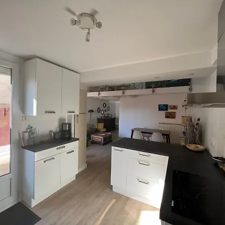 Maison Avec Jardin Et Garage * Rochefort